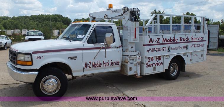 image for item K1185 1997 Ford F450 Super Duty service truck with crane