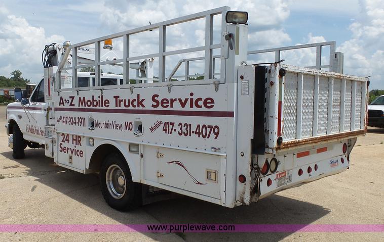 image for item K1185 1997 Ford F450 Super Duty service truck with crane