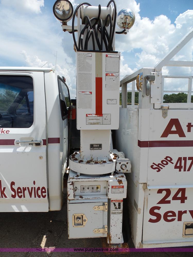 image for item K1185 1997 Ford F450 Super Duty service truck with crane