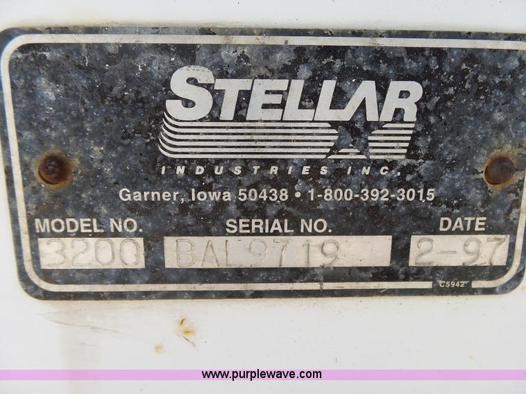 image for item K1185 1997 Ford F450 Super Duty service truck with crane