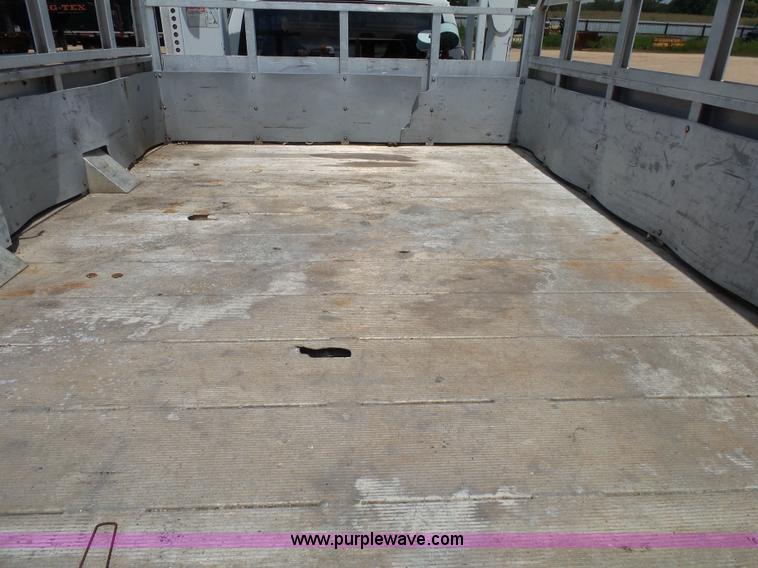 image for item K1185 1997 Ford F450 Super Duty service truck with crane