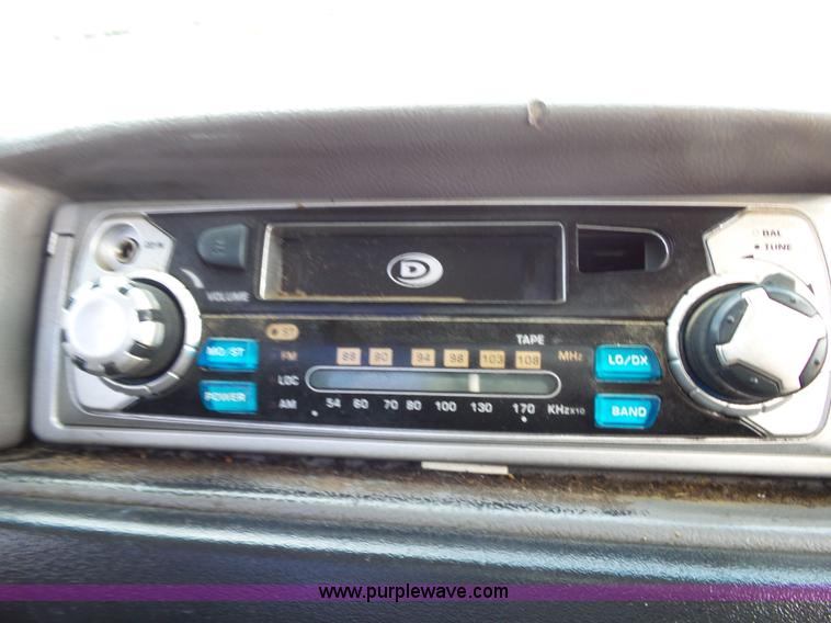 image for item K1185 1997 Ford F450 Super Duty service truck with crane