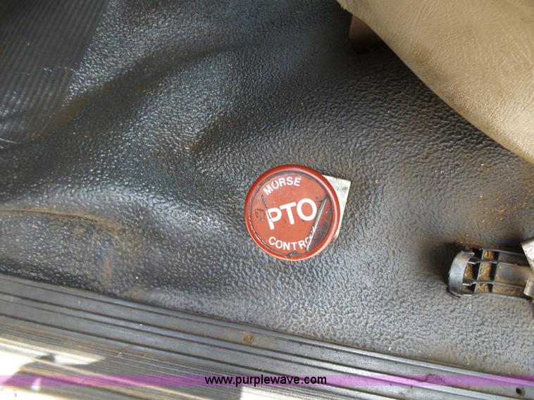 image for item K1185 1997 Ford F450 Super Duty service truck with crane