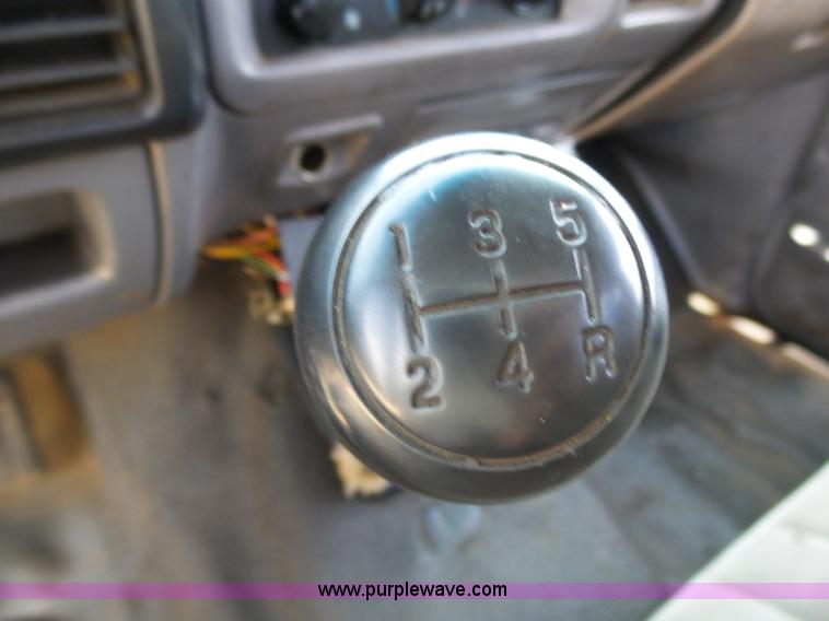 image for item K1185 1997 Ford F450 Super Duty service truck with crane