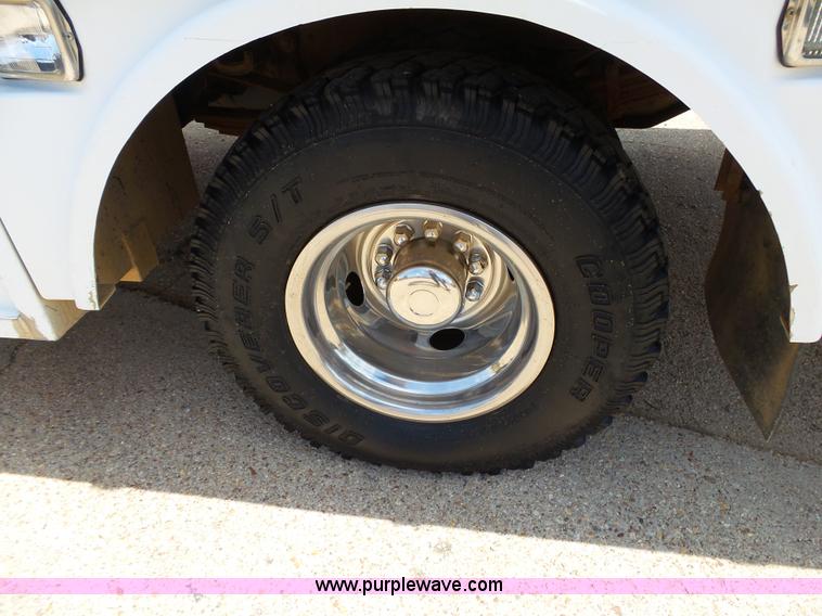 image for item K1185 1997 Ford F450 Super Duty service truck with crane