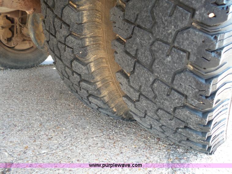 image for item K1185 1997 Ford F450 Super Duty service truck with crane