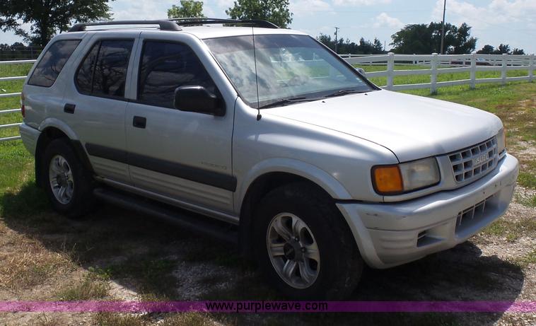image for item K1703 1998 Isuzu Rodeo