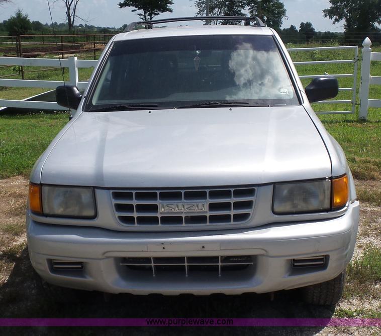 image for item K1703 1998 Isuzu Rodeo