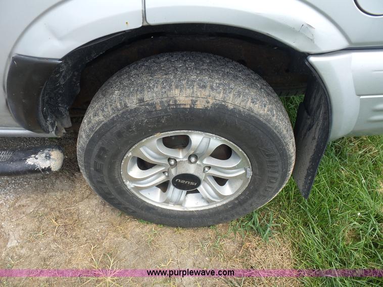 image for item K1703 1998 Isuzu Rodeo