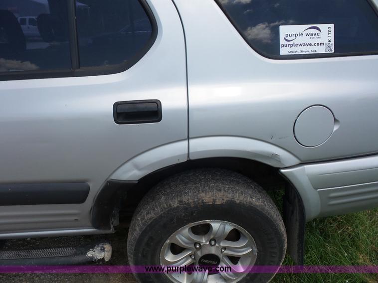 image for item K1703 1998 Isuzu Rodeo