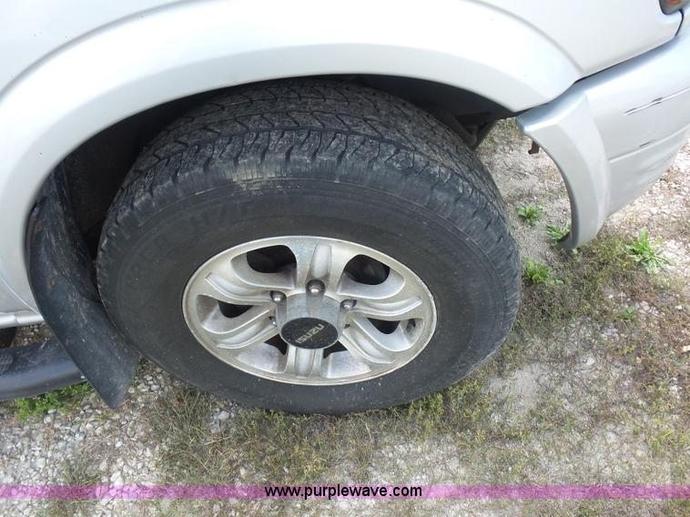 image for item K1703 1998 Isuzu Rodeo