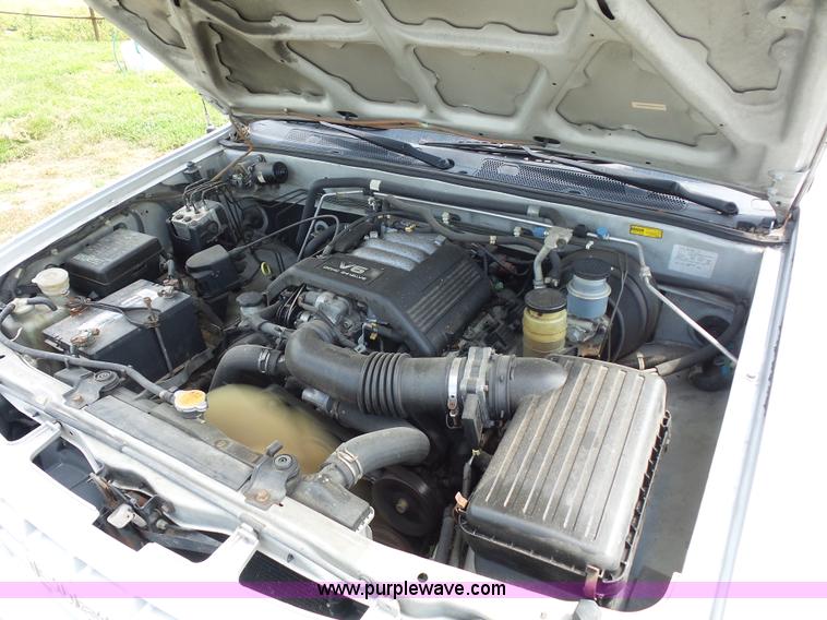 image for item K1703 1998 Isuzu Rodeo