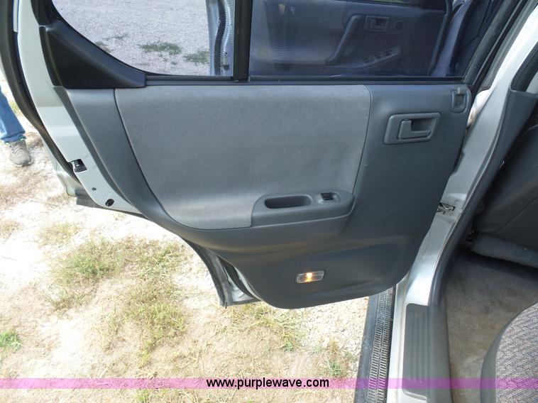 image for item K1703 1998 Isuzu Rodeo