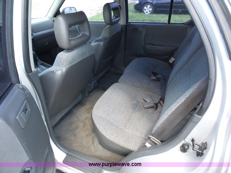 image for item K1703 1998 Isuzu Rodeo