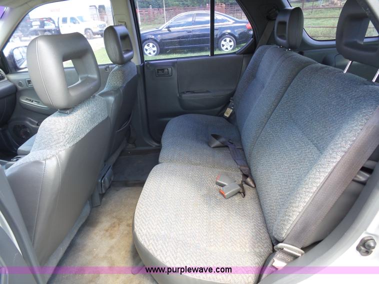 image for item K1703 1998 Isuzu Rodeo