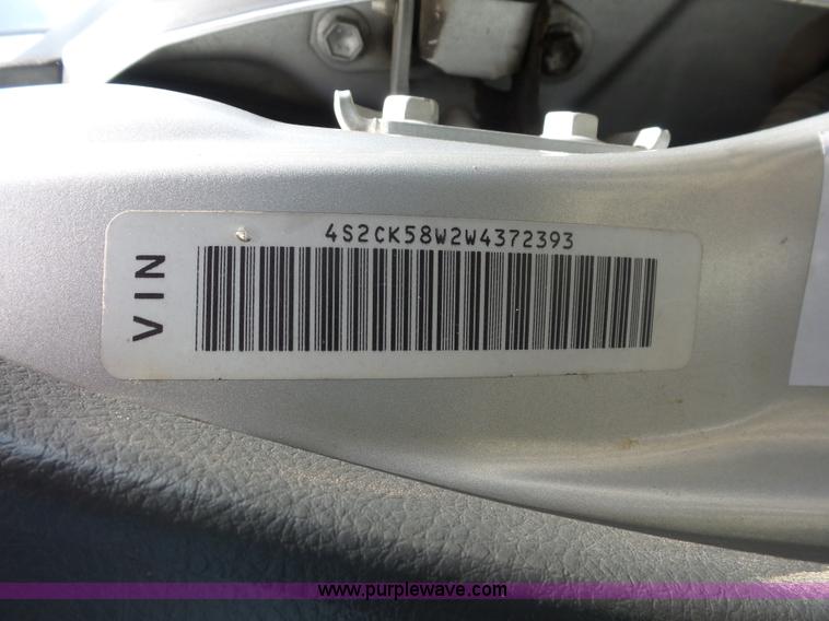 image for item K1703 1998 Isuzu Rodeo