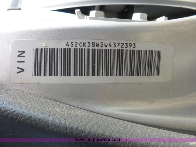 image for item K1703 1998 Isuzu Rodeo