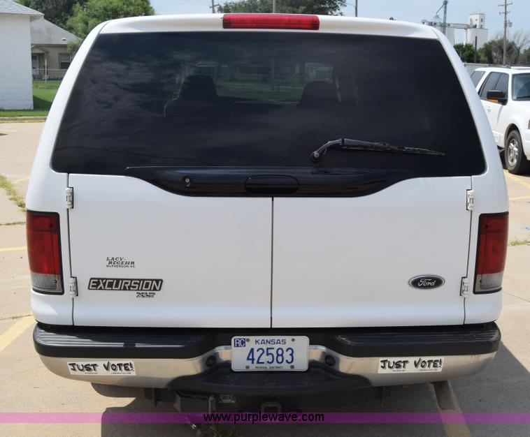 image for item K2930 2003 Ford Excursion SUV