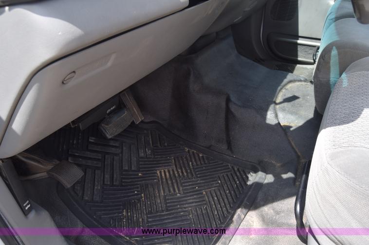 image for item K2930 2003 Ford Excursion SUV