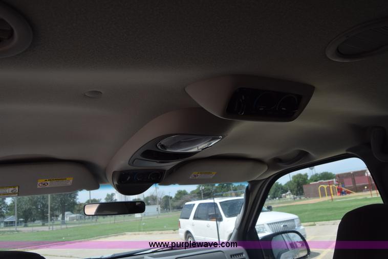 image for item K2930 2003 Ford Excursion SUV