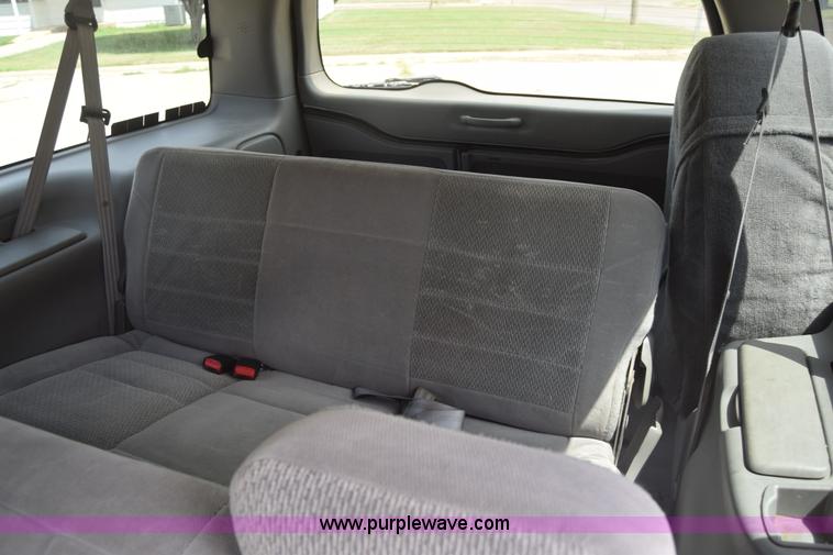 image for item K2930 2003 Ford Excursion SUV