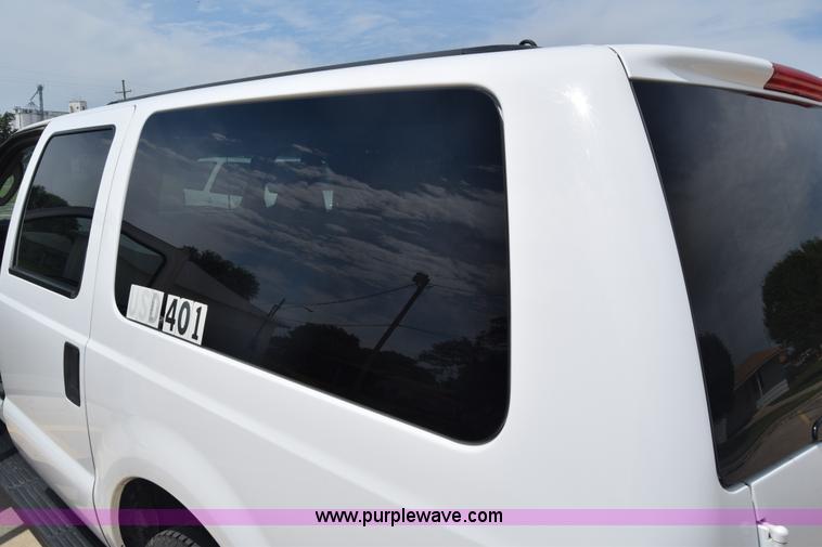 image for item K2930 2003 Ford Excursion SUV