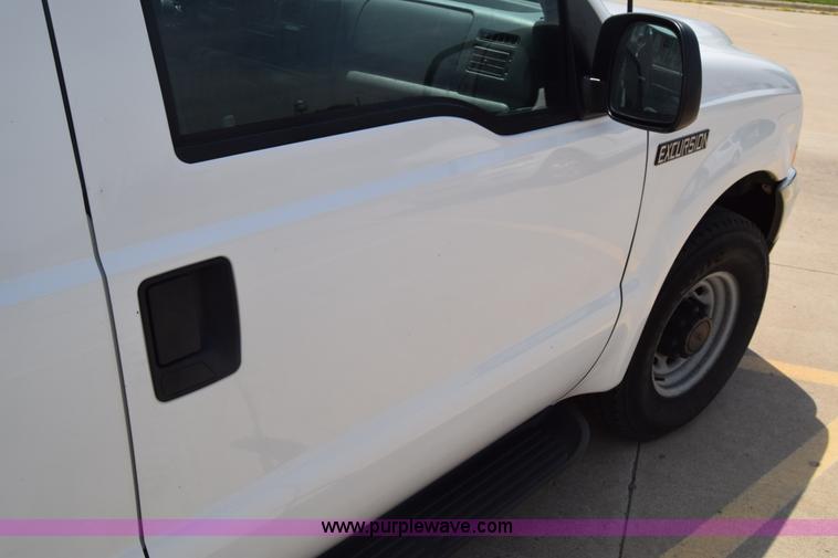 image for item K2930 2003 Ford Excursion SUV