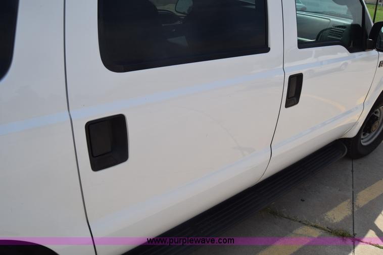 image for item K2930 2003 Ford Excursion SUV