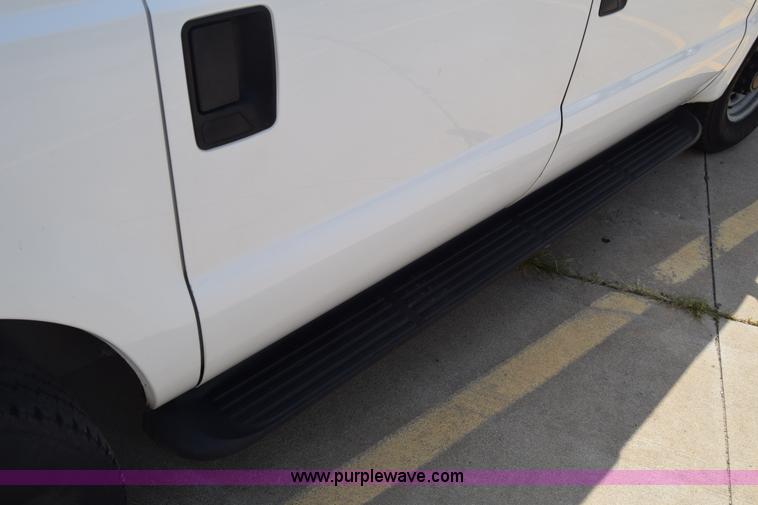 image for item K2930 2003 Ford Excursion SUV