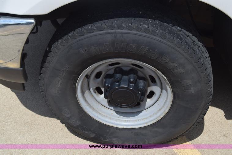 image for item K2930 2003 Ford Excursion SUV