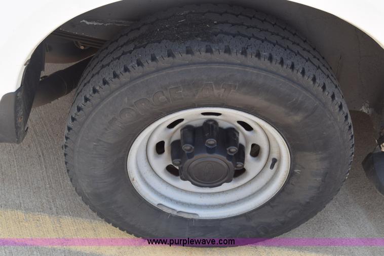 image for item K2930 2003 Ford Excursion SUV