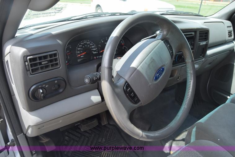 image for item K2930 2003 Ford Excursion SUV