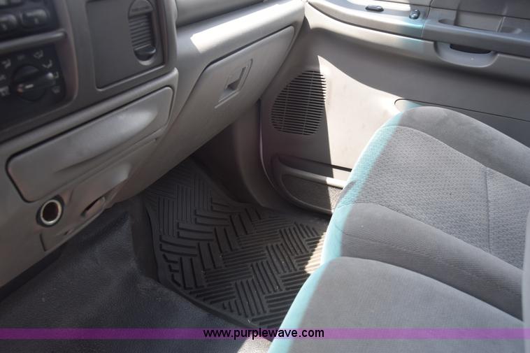 image for item K2930 2003 Ford Excursion SUV