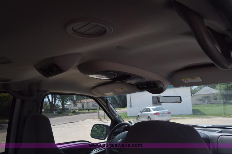 image for item K2930 2003 Ford Excursion SUV