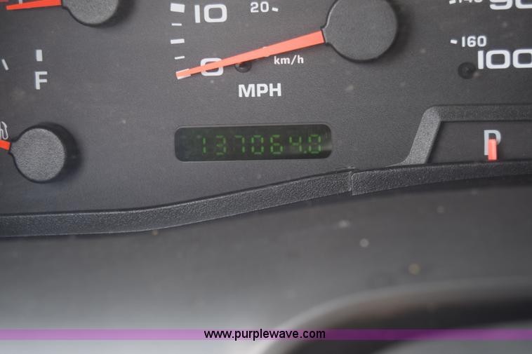 image for item K2930 2003 Ford Excursion SUV