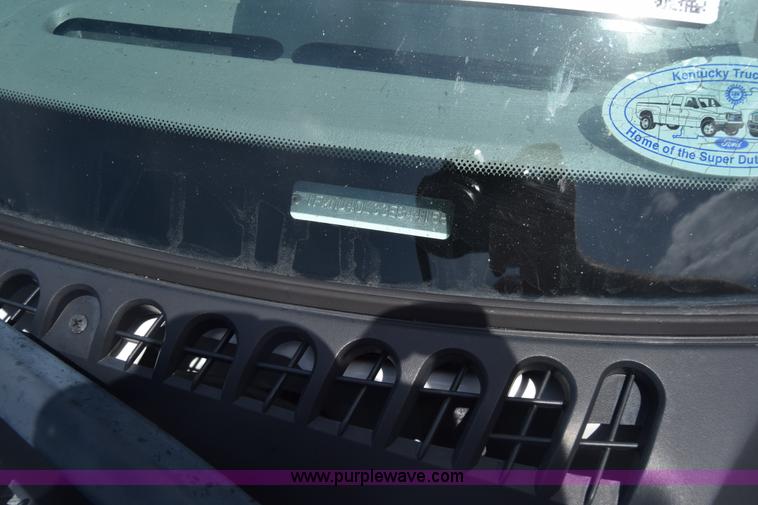 image for item K2930 2003 Ford Excursion SUV