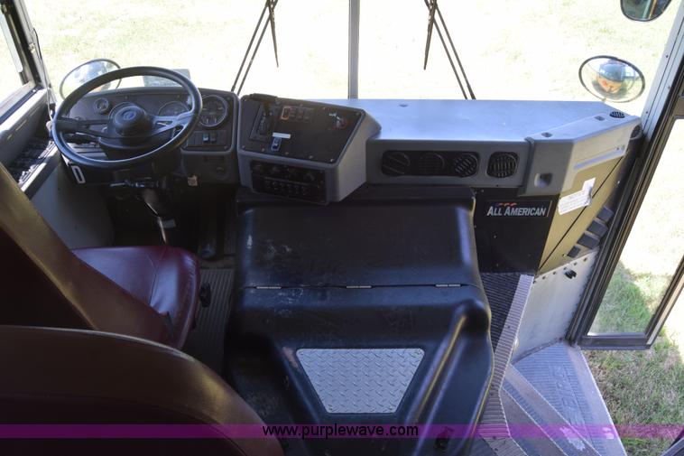 image for item K2973 2009 Blue Bird school bus