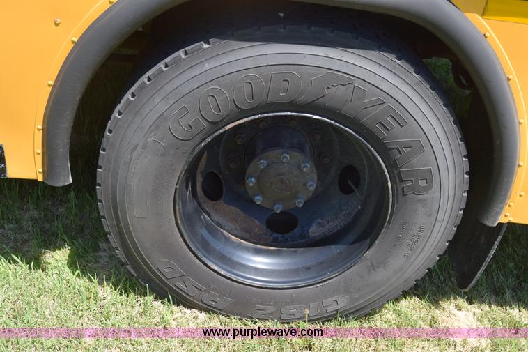 image for item K2973 2009 Blue Bird school bus