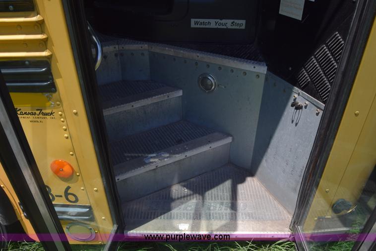 image for item K2975 2009 Blue Bird school bus