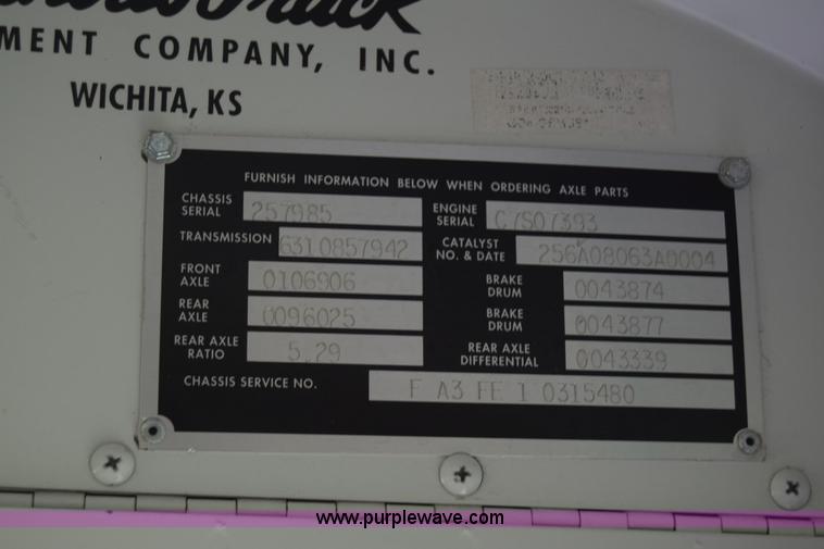 image for item K2975 2009 Blue Bird school bus