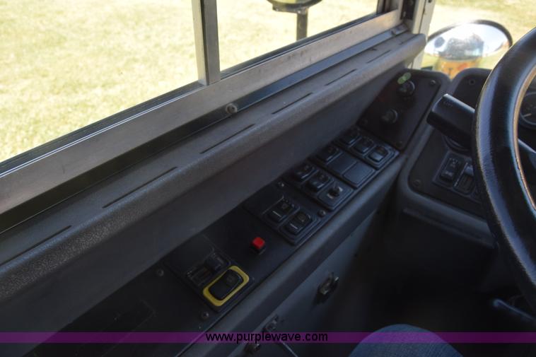 image for item K2975 2009 Blue Bird school bus