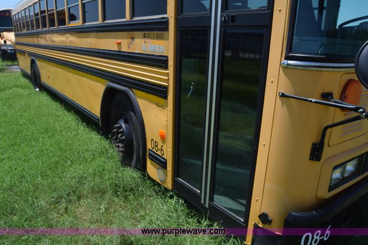 image for item K2975 2009 Blue Bird school bus