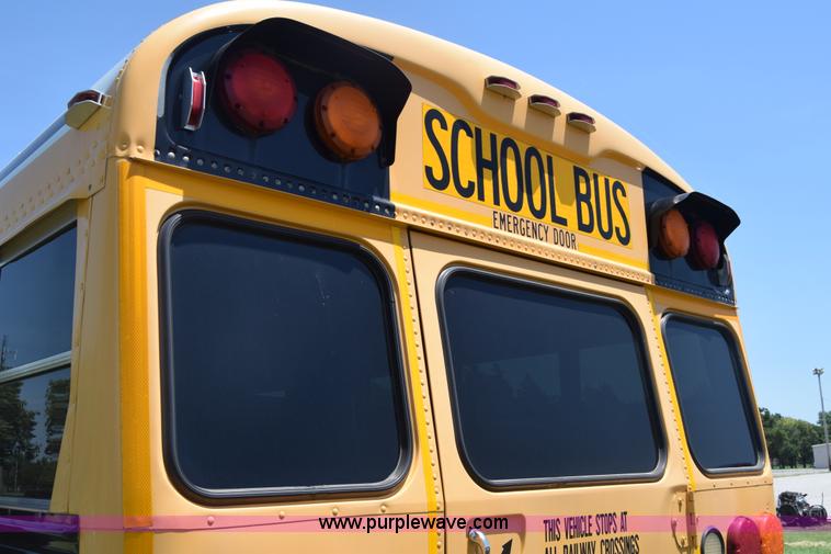 image for item K2975 2009 Blue Bird school bus