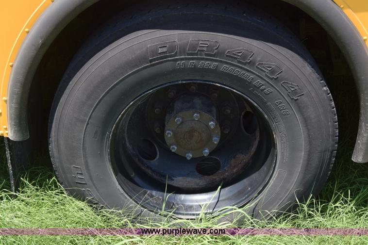 image for item K2975 2009 Blue Bird school bus