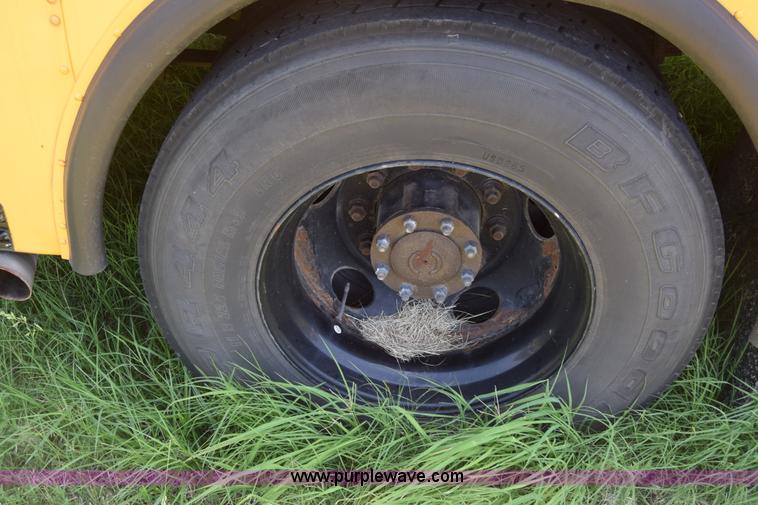 image for item K2975 2009 Blue Bird school bus