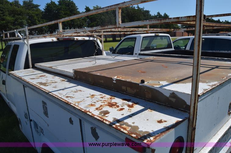 image for item K2981 1994 Chevrolet 2500 Ext. Cab utility truck