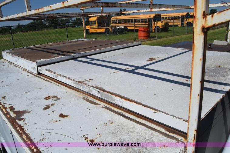 image for item K2981 1994 Chevrolet 2500 Ext. Cab utility truck