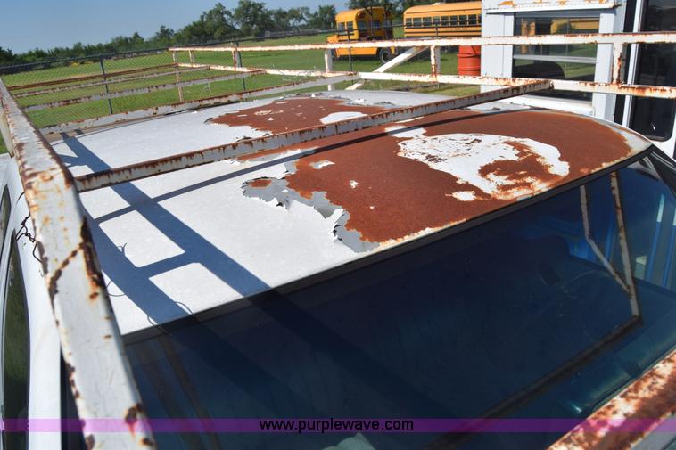 image for item K2981 1994 Chevrolet 2500 Ext. Cab utility truck