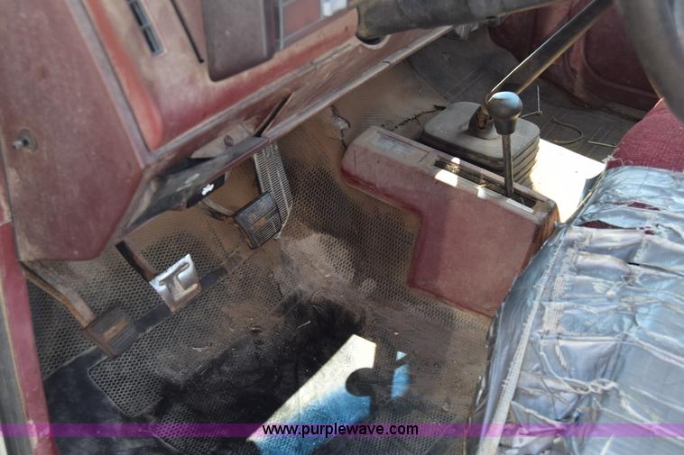 image for item K2982 1990 Chevrolet 1500 pickup truck