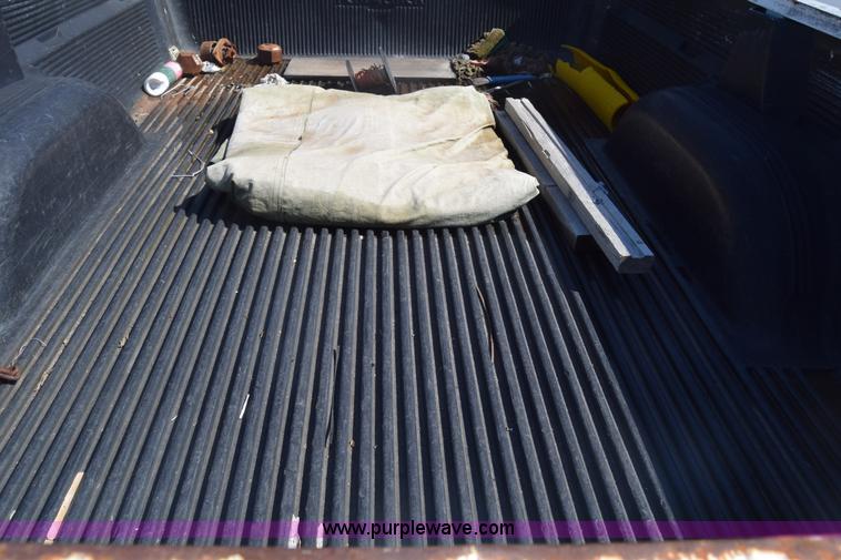 image for item K2982 1990 Chevrolet 1500 pickup truck